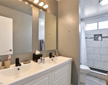533 Sheffield Drive - Photo Thumbnail 9