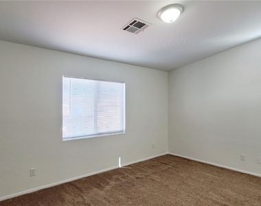 5616 Clotidle Soupert Court - Photo Thumbnail 12