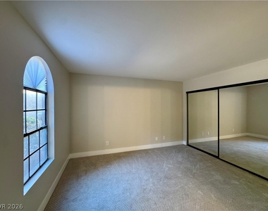 2964 Juniper Hills Boulevard - Photo Thumbnail 11