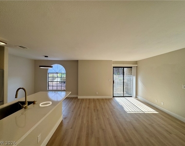 2964 Juniper Hills Boulevard - Photo Thumbnail 4