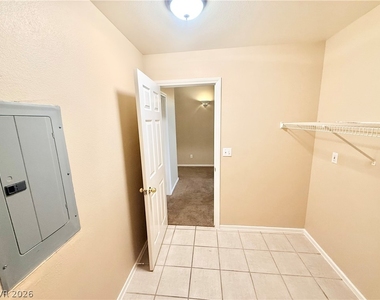 5908 E Badlands Lane - Photo Thumbnail 16