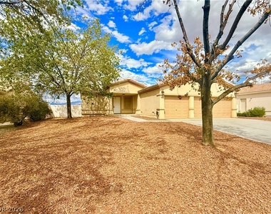 5908 E Badlands Lane - Photo Thumbnail 1
