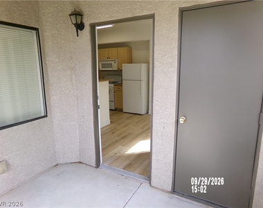 8250 N Grand Canyon Drive - Photo Thumbnail 19
