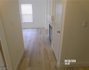 8250 N Grand Canyon Drive - Photo Thumbnail 2