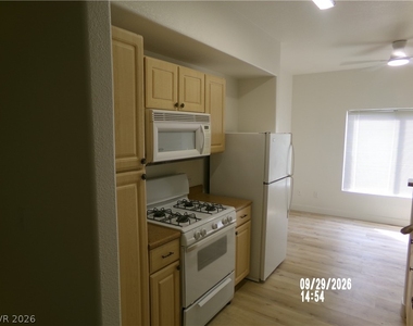 8250 N Grand Canyon Drive - Photo Thumbnail 9