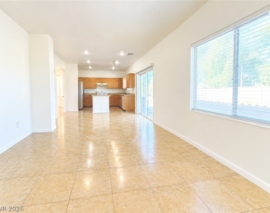 6546 Marco Vista Avenue - Photo Thumbnail 6