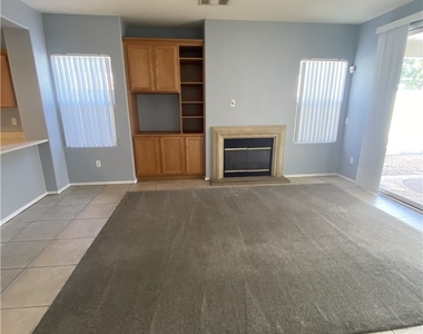7242 Platinum Creek Street - Photo Thumbnail 8
