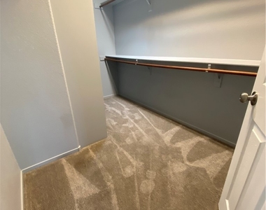 7242 Platinum Creek Street - Photo Thumbnail 13