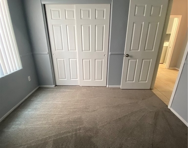 7242 Platinum Creek Street - Photo Thumbnail 23