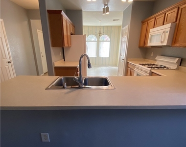 7242 Platinum Creek Street - Photo Thumbnail 2