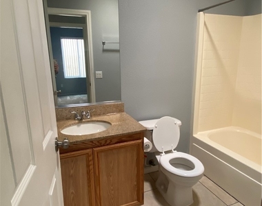 7242 Platinum Creek Street - Photo Thumbnail 26