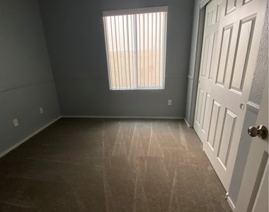 7242 Platinum Creek Street - Photo Thumbnail 22