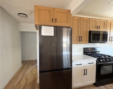 148 Fir Street - Photo Thumbnail 3
