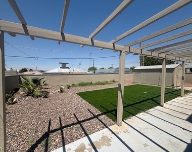 148 Fir Street - Photo Thumbnail 11