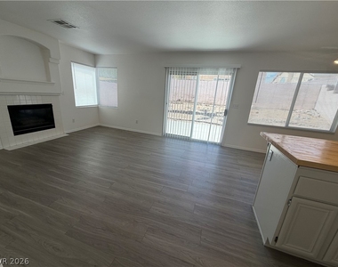 3541 Summerday Court - Photo Thumbnail 8