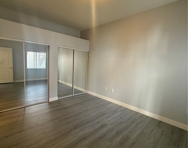 700 Carnegie Street - Photo Thumbnail 7