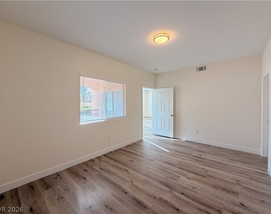 9580 W Reno Avenue - Photo Thumbnail 19