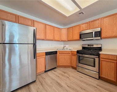 9580 W Reno Avenue - Photo Thumbnail 14