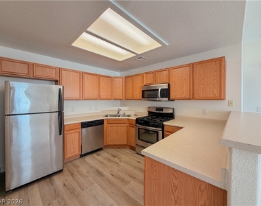 9580 W Reno Avenue - Photo Thumbnail 13
