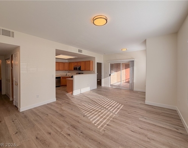 9580 W Reno Avenue - Photo Thumbnail 6