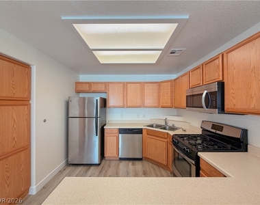 9580 W Reno Avenue - Photo Thumbnail 11