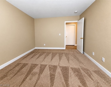 4648 Mountain Tree Street - Photo Thumbnail 12