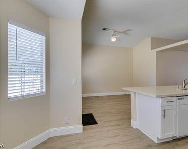 2325 Ramsgate Drive - Photo Thumbnail 20