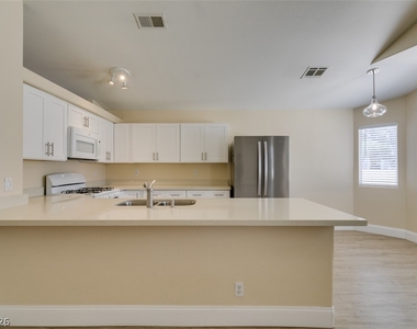 2325 Ramsgate Drive - Photo Thumbnail 17