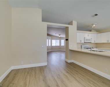 2325 Ramsgate Drive - Photo Thumbnail 15