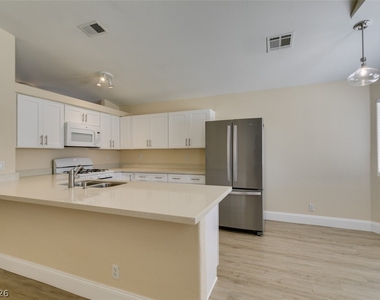 2325 Ramsgate Drive - Photo Thumbnail 18