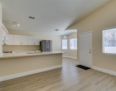 2325 Ramsgate Drive - Photo Thumbnail 13