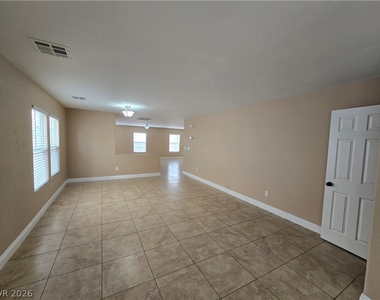 245 Country Greens Avenue - Photo Thumbnail 2