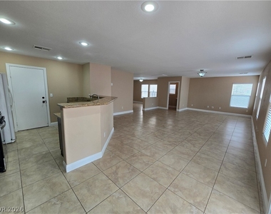 245 Country Greens Avenue - Photo Thumbnail 9