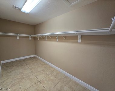 245 Country Greens Avenue - Photo Thumbnail 18