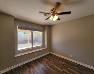 8218 Tone Street - Photo Thumbnail 10