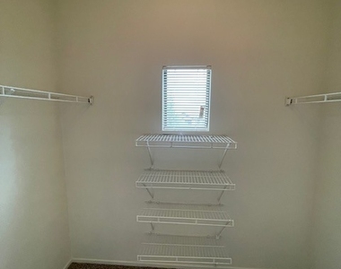8250 N Grand Canyon Drive - Photo Thumbnail 10