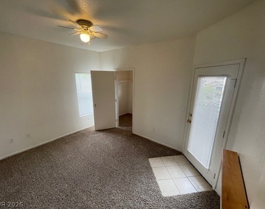8250 N Grand Canyon Drive - Photo Thumbnail 9