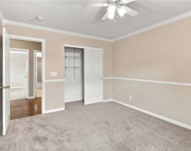 1464 European Drive - Photo Thumbnail 43
