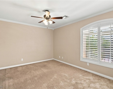 1464 European Drive - Photo Thumbnail 41