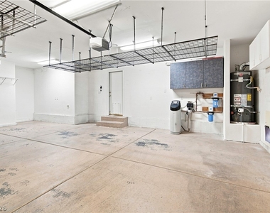 1464 European Drive - Photo Thumbnail 46