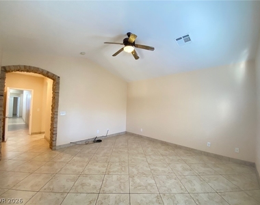 8683 Blakely Court - Photo Thumbnail 16