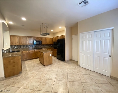 8683 Blakely Court - Photo Thumbnail 11