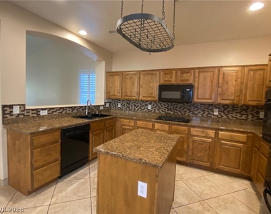 8683 Blakely Court - Photo Thumbnail 14