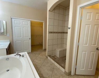 8683 Blakely Court - Photo Thumbnail 22