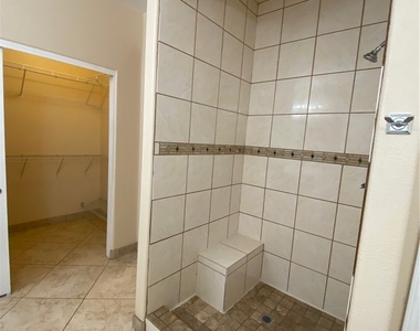 8683 Blakely Court - Photo Thumbnail 21