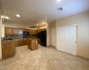 8683 Blakely Court - Photo Thumbnail 10