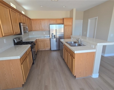 6940 Caspian Tern Street - Photo Thumbnail 5