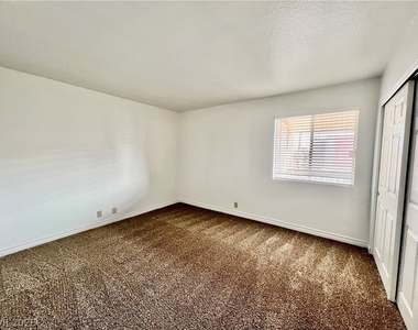 5041 River Glen Drive - Photo Thumbnail 14