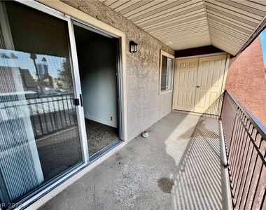 5041 River Glen Drive - Photo Thumbnail 19