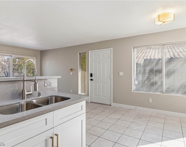 3144 Tarpon Drive - Photo Thumbnail 4